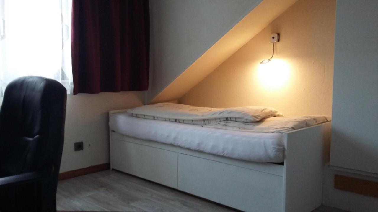 Neuss-Nord Hotel Bagian luar foto
